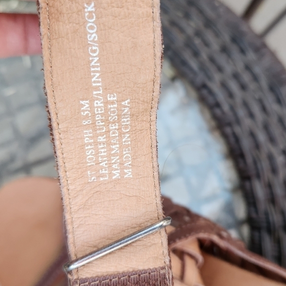 OTBT St Joseph Wedge Sandal  Brown Tan Leather Strappy Studded Gladiator - Picture 14 of 14